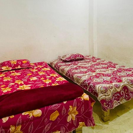 Om Sai Guest House Varanasi Exterior photo
